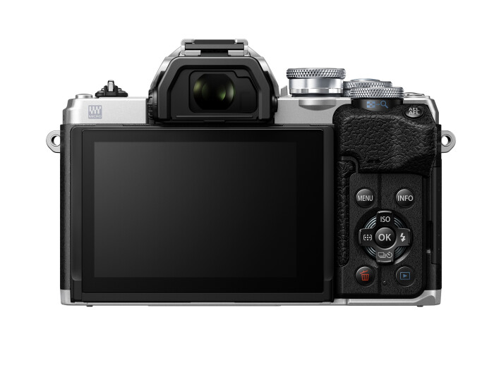 OM System OM-D E-M10 Mark IV + ED 14-42/3,5-5,6 EZ Silber