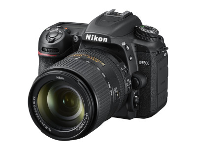 D7500 Set 18-300 mm 1:3.5-6.3G ED VR AF-S