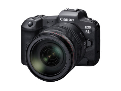 EOS R5 + RF 24-105/4,0 L IS USM EOS R5 + RF 24-105/4,0 L IS USM