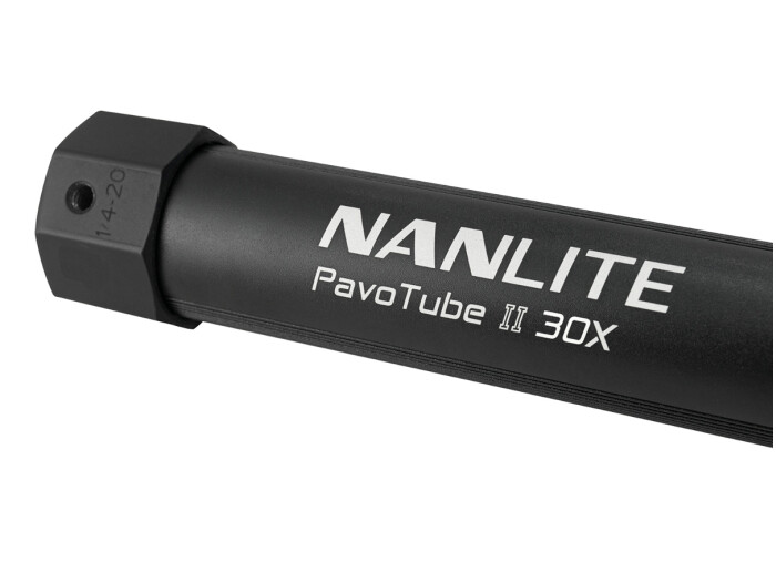 Nanlite PavoTube II 30X 1 Kit RGBWW Farb-Effektleuchte Nanlite PavoTube II 30X 1 Kit RGBWW Farb-Effektleuchte