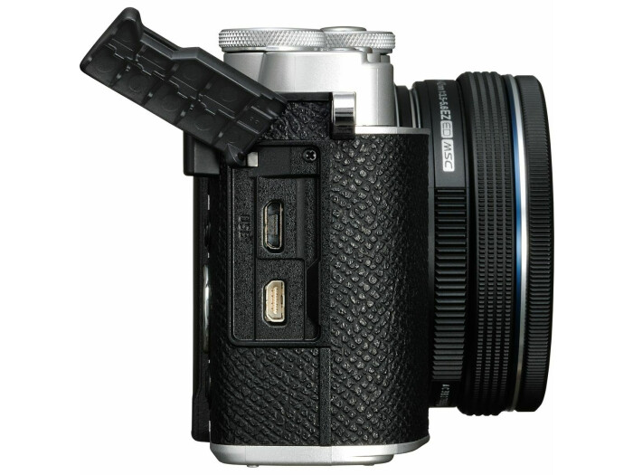 Olympus PEN E-P7 silber + 14-42 mm EZ schwarz, Kamera-Kit