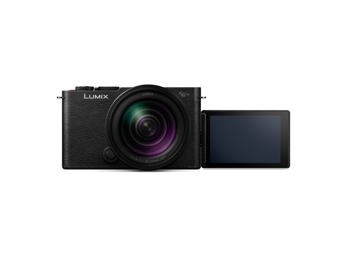 Panasonic Lumix DC-S9 Set mit S-R 28-200/4,7-7,1 Jet Black