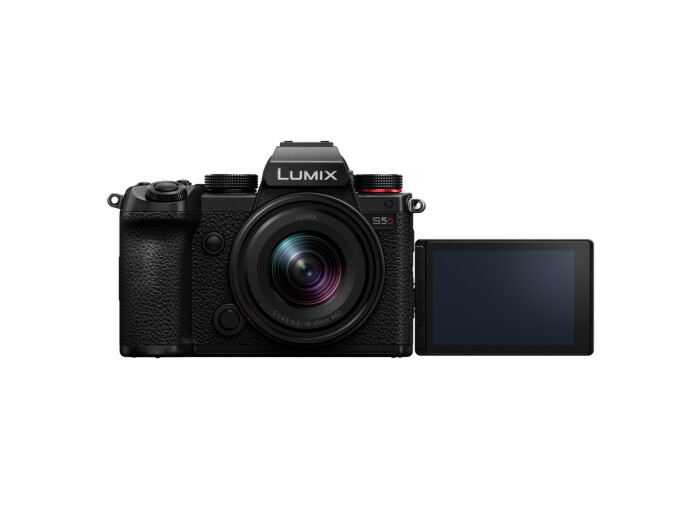 Panasonic Lumix DC-S5D + 18-40/4,5-6,3 + Obj. S-R 26/8,0