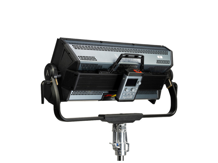 Aputure Nova P600c KIT (EU Version) inkl.Koffer,