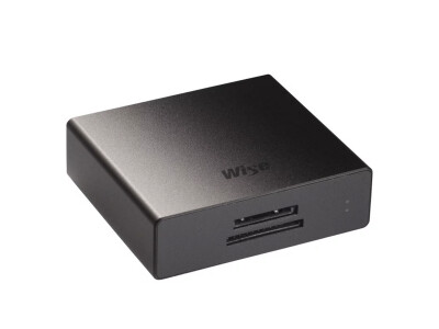 CFexpress Type A / SD UHS-II Card Reader,