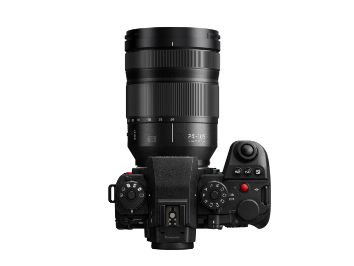 Panasonic Lumix DC-S1R II + S-R 24-105/4,0 Macro OIS Panasonic Lumix DC-S1R II + S-R 24-105/4,0 Macro OIS