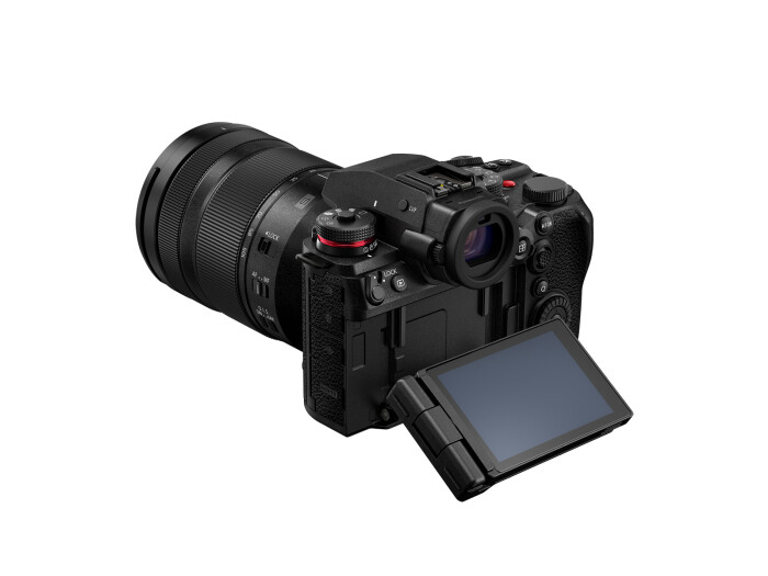 Panasonic Lumix DC-S1R II + S-R 24-105/4,0 Macro OIS Panasonic Lumix DC-S1R II + S-R 24-105/4,0 Macro OIS