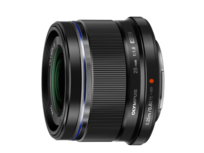 OM System AF M. 25/1,8 Schwarz