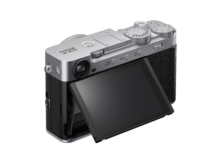 Fujifilm X-E5 silver + XF23mmF2.8 R WR WW1