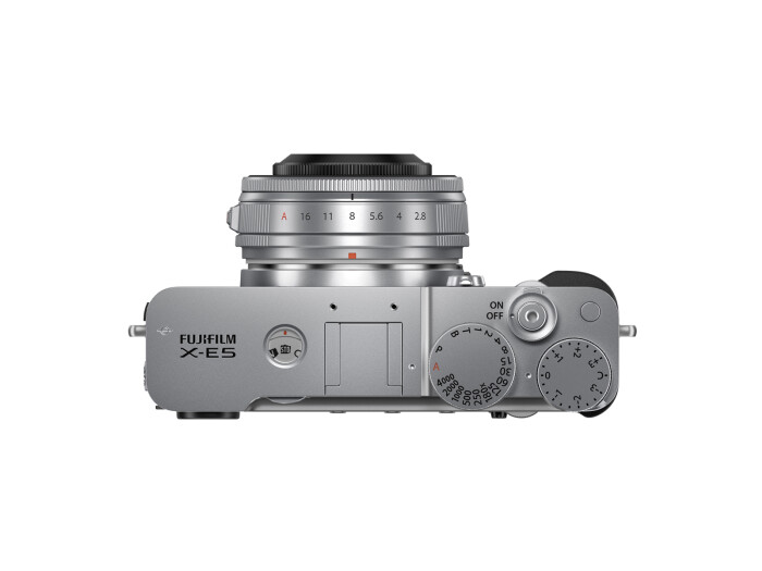 Fujifilm X-E5 silver + XF23mmF2.8 R WR WW1