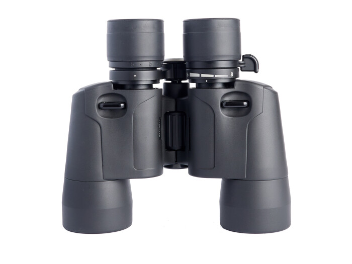 OM System 8-16x40 S Fernglas schwarz inkl. Tasche und OM System 8-16x40 S Fernglas schwarz inkl. Tasche und